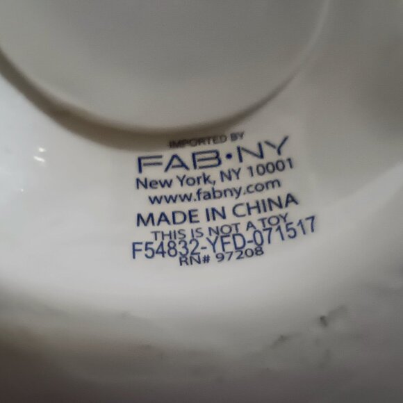 Pokemon Pokeball: Ceramic Coin Bank 7" Diameter with Stopper - Picture 7 of 9